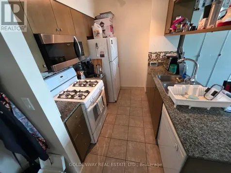 35 Mariner Terrace Toronto (waterfront Communities) ON M5V 3V9