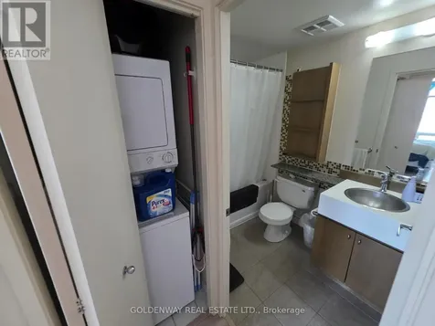 35 Mariner Terrace Toronto (waterfront Communities) ON M5V 3V9