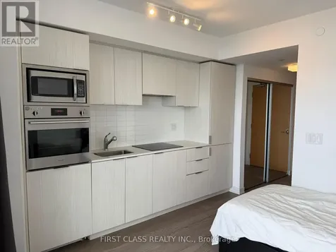 11 Wellesley Street West Toronto (bay Street Corridor) ON M4Y 0G4