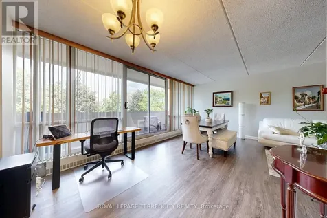 2 Glamorgan Avenue Toronto (dorset Park) ON M1P 2M8