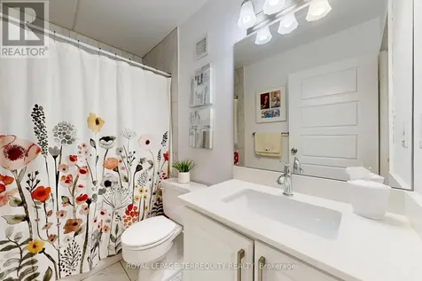 2 Glamorgan Avenue Toronto (dorset Park) ON M1P 2M8