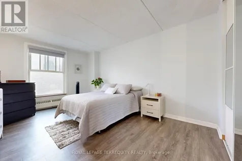 2 Glamorgan Avenue Toronto (dorset Park) ON M1P 2M8