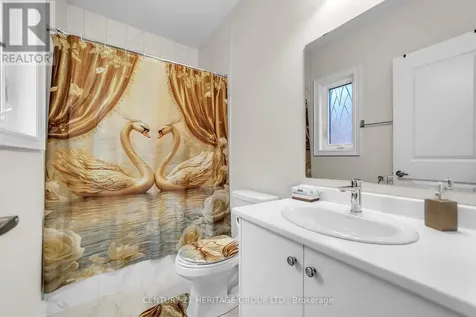 20 Sweet Gale Crescent Richmond Hill ON L4E 1K1