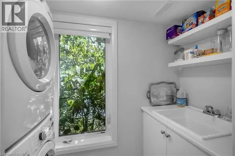 585 Colborne Street Brantford ON N3S 3M7