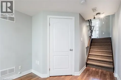 25 Liddycoat Lane Ancaster ON L9G 0A7