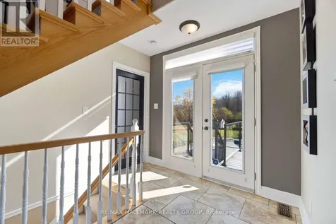 137 Goodman Drive Ottawa ON K2W 1C7