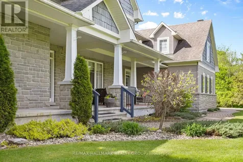 137 Goodman Drive Ottawa ON K2W 1C7