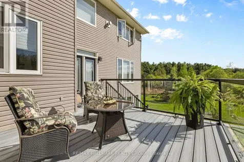 137 Goodman Drive Ottawa ON K2W 1C7