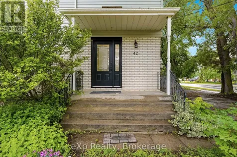 42 Rosewood Avenue Belleville (belleville Ward) ON K8N 4E9