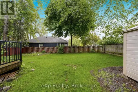 42 Rosewood Avenue Belleville (belleville Ward) ON K8N 4E9