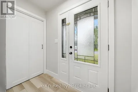 42 Rosewood Avenue Belleville (belleville Ward) ON K8N 4E9