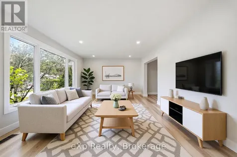 42 Rosewood Avenue Belleville (belleville Ward) ON K8N 4E9