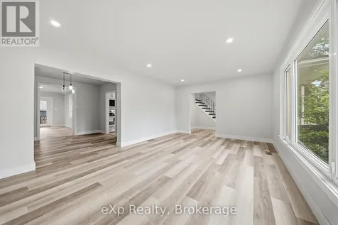 42 Rosewood Avenue Belleville (belleville Ward) ON K8N 4E9