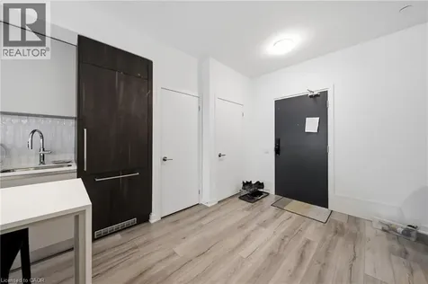 395 Dundas Street West Oakville ON L6M 4M2