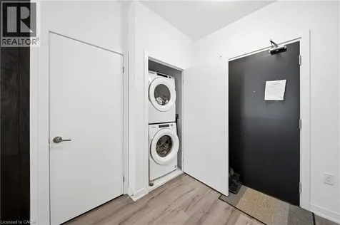 395 Dundas Street West Oakville ON L6M 4M2