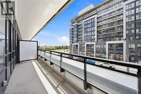 395 Dundas Street West Oakville ON L6M 4M2