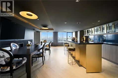 395 Dundas Street West Oakville ON L6M 4M2