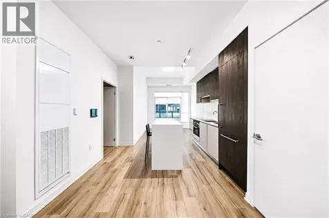 395 Dundas Street West Oakville ON L6M 4M2