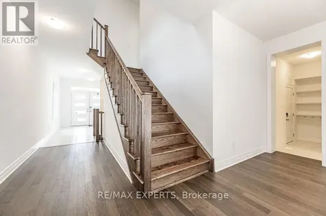177 Rosenberg Way Kitchener ON N2R 0T2
