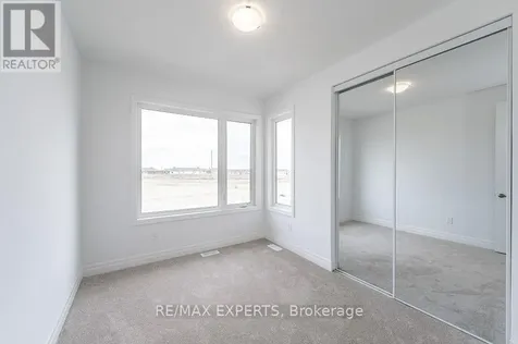 177 Rosenberg Way Kitchener ON N2R 0T2
