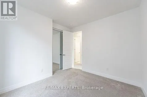 177 Rosenberg Way Kitchener ON N2R 0T2