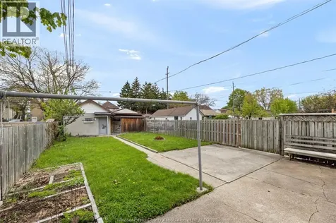 1130 Langlois Windsor ON N9A 2H5