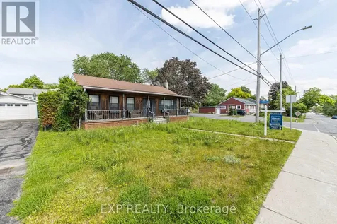 789 Blair Road East Ottawa ON K1J 7M5