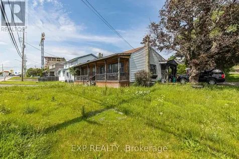 789 Blair Road East Ottawa ON K1J 7M5