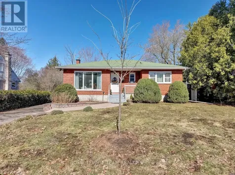 1233 Cheverton Avenue Ottawa ON K1H 7P5