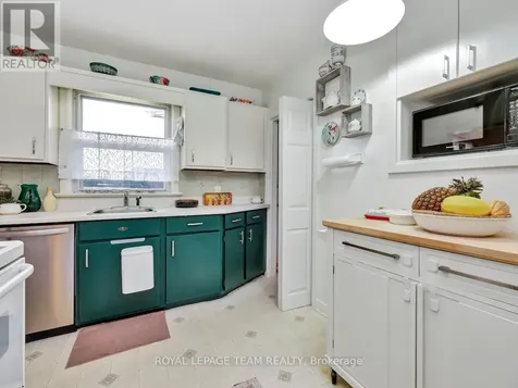 1233 Cheverton Avenue Ottawa ON K1H 7P5