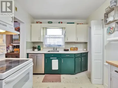 1233 Cheverton Avenue Ottawa ON K1H 7P5
