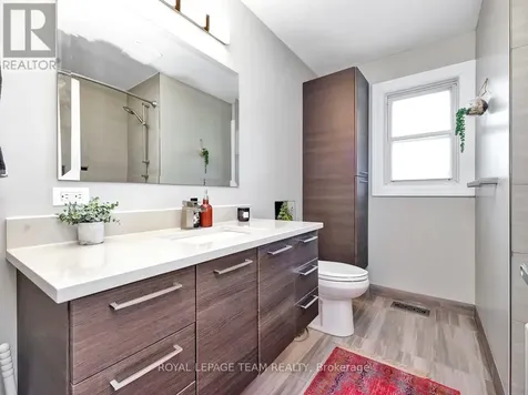1233 Cheverton Avenue Ottawa ON K1H 7P5