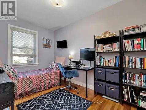 1233 Cheverton Avenue Ottawa ON K1H 7P5