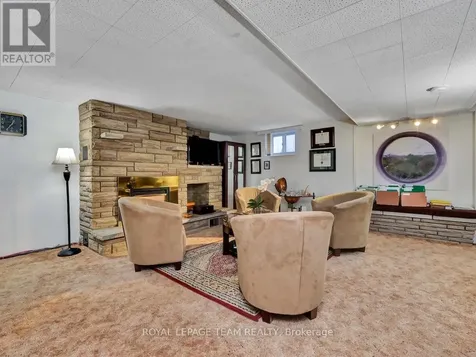 1233 Cheverton Avenue Ottawa ON K1H 7P5