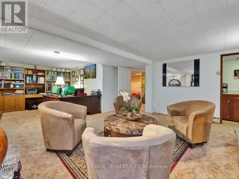 1233 Cheverton Avenue Ottawa ON K1H 7P5