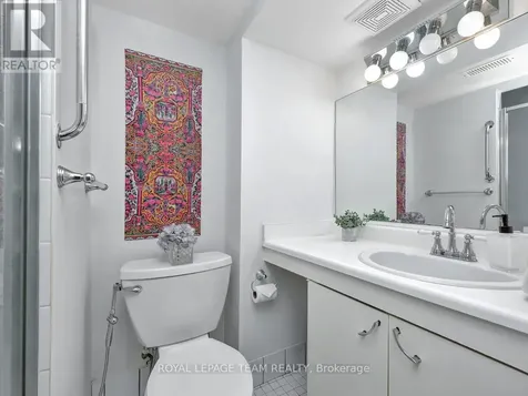 1233 Cheverton Avenue Ottawa ON K1H 7P5