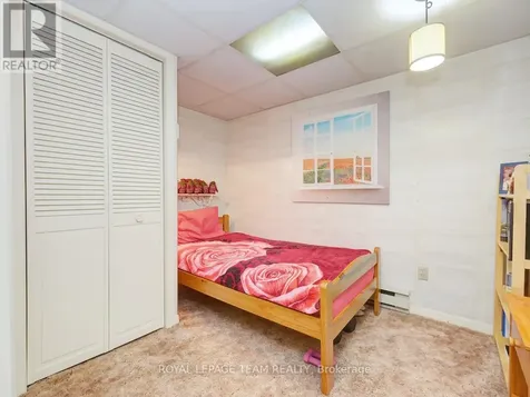 1233 Cheverton Avenue Ottawa ON K1H 7P5