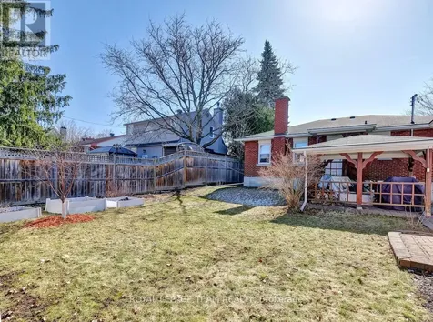 1233 Cheverton Avenue Ottawa ON K1H 7P5