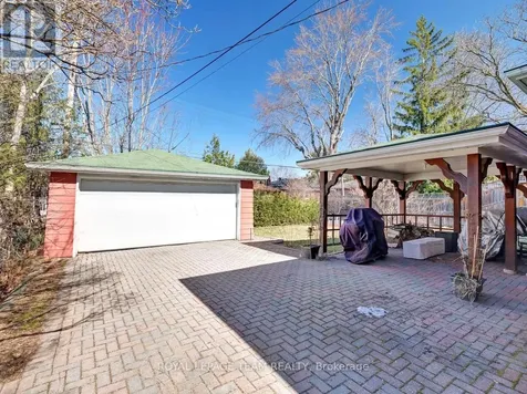 1233 Cheverton Avenue Ottawa ON K1H 7P5