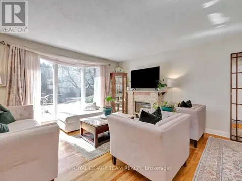 1233 Cheverton Avenue Ottawa ON K1H 7P5
