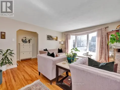1233 Cheverton Avenue Ottawa ON K1H 7P5