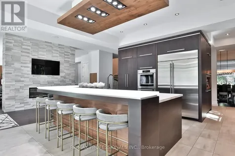 262 Maple Grove Drive Oakville (mo Morrison) ON L6J 4V5