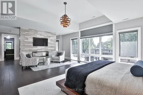 262 Maple Grove Drive Oakville (mo Morrison) ON L6J 4V5
