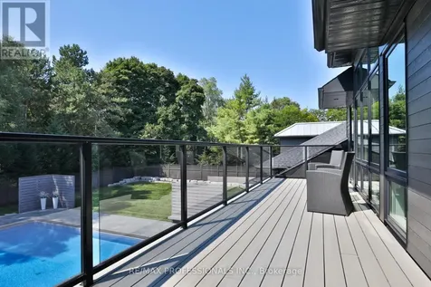 262 Maple Grove Drive Oakville (mo Morrison) ON L6J 4V5