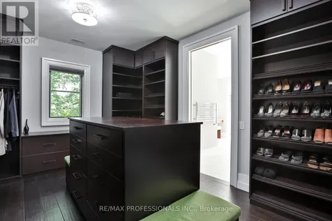 262 Maple Grove Drive Oakville (mo Morrison) ON L6J 4V5