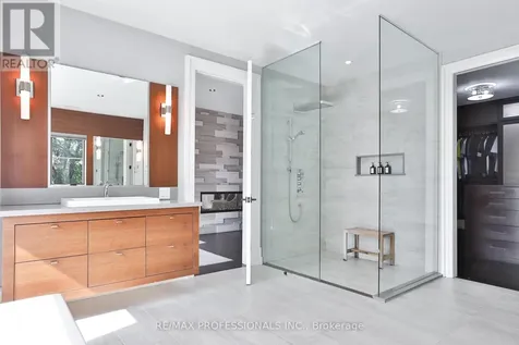 262 Maple Grove Drive Oakville (mo Morrison) ON L6J 4V5