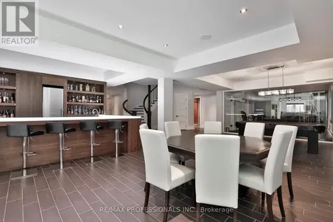 262 Maple Grove Drive Oakville (mo Morrison) ON L6J 4V5