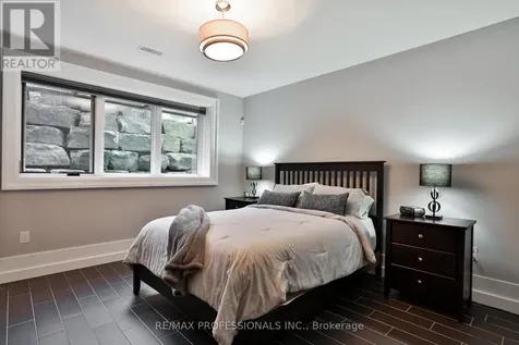 262 Maple Grove Drive Oakville (mo Morrison) ON L6J 4V5