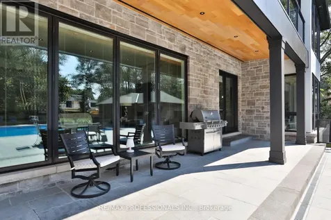 262 Maple Grove Drive Oakville (mo Morrison) ON L6J 4V5