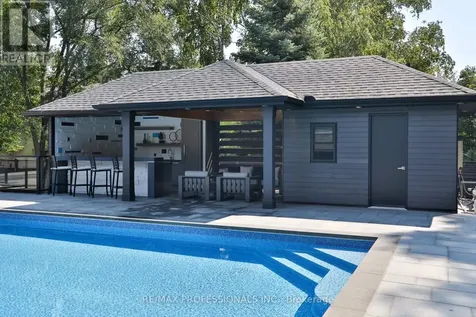 262 Maple Grove Drive Oakville (mo Morrison) ON L6J 4V5